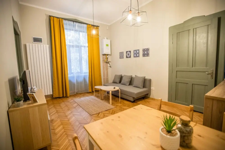 Mathe Apartments 7