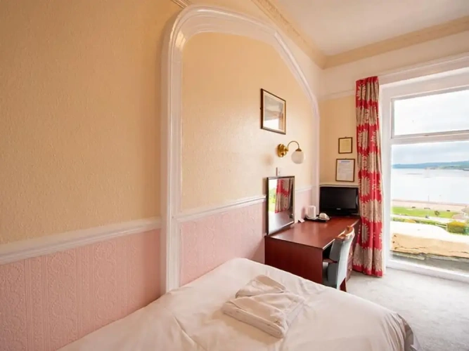 Standard Single room with sea view