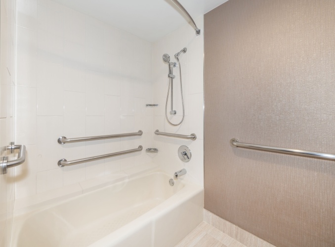 Embassy Suites by Hilton Chicago North Shore Deerfield photo 10
