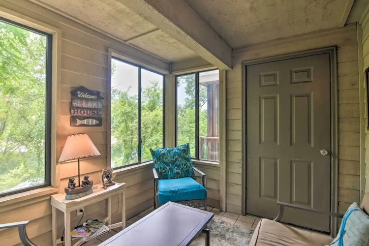 Heated Pool Access: Condo < 5 Mi to Branson Strip!