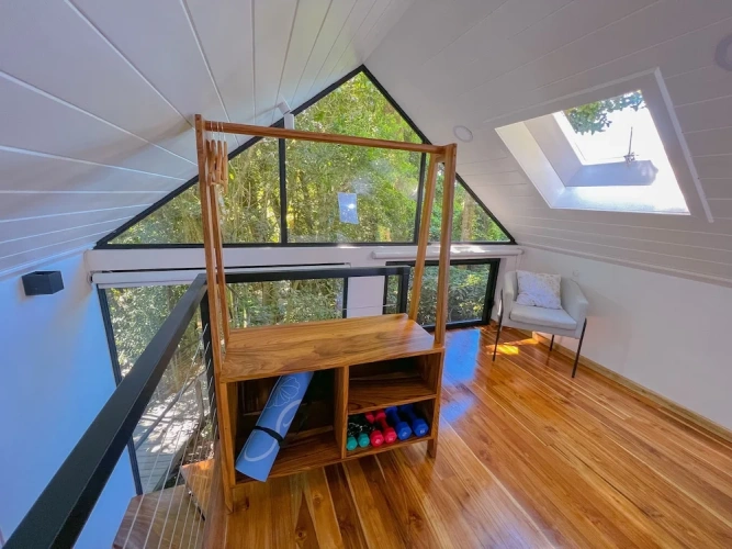 Cottage with balcony and with land view