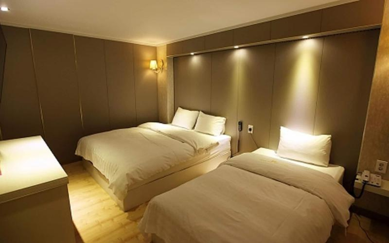 Namwon River Motel