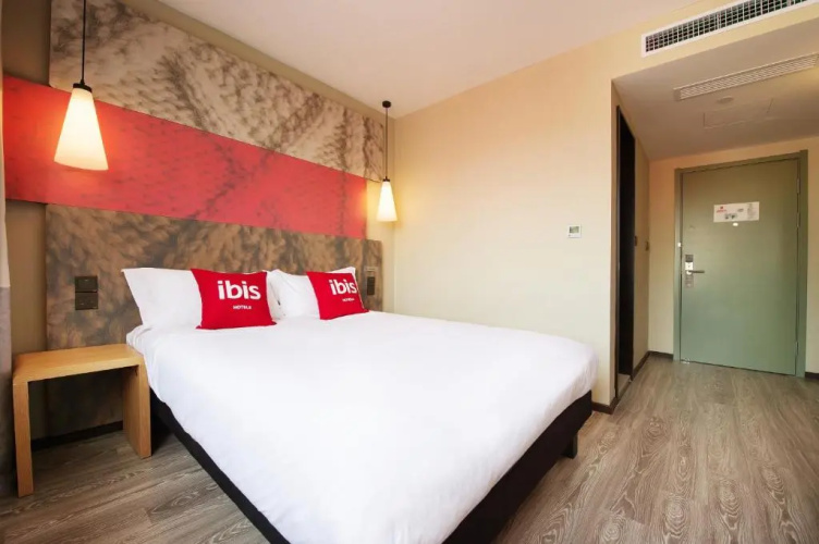 ibis Harbin Central Street Hotel