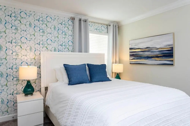 1180 CD - Magical 5BR Townhome With Pool