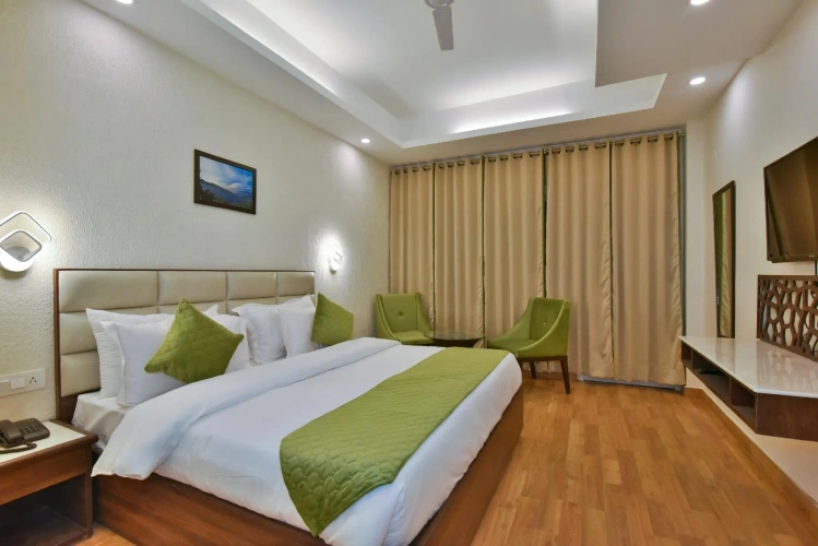 Standard room with balcony