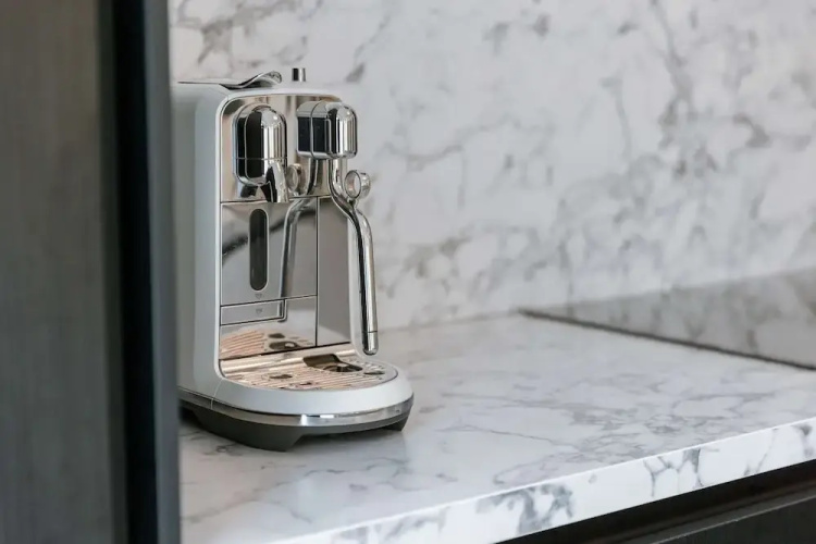 Modern 3-bedroom Apartment Family-friendly Touches