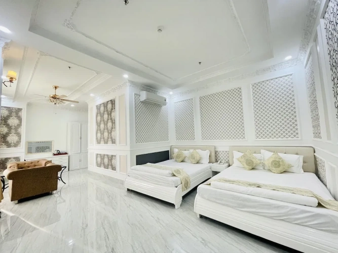 Standard Quadruple Family room