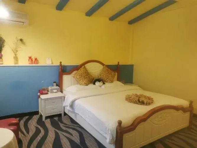Qingfeng Gorge Resort Hotel