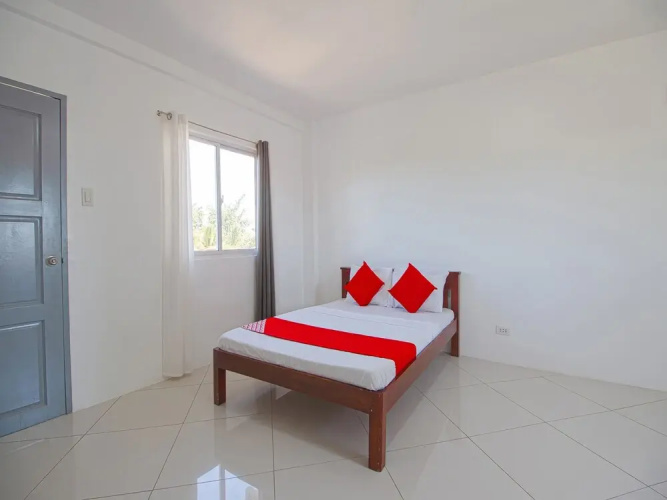 OYO 778 Fat J Apartelle