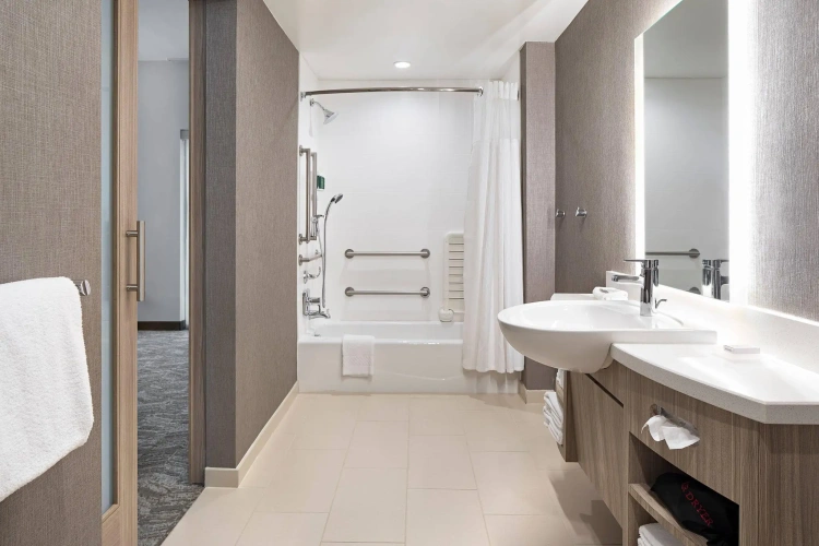 Quadruple Suite