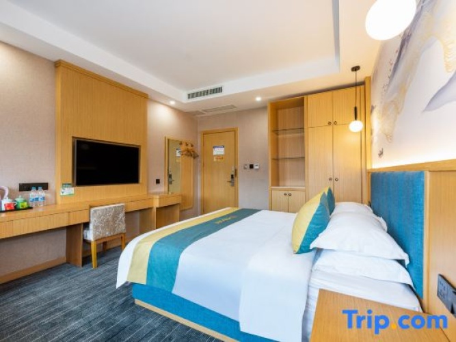 Standard Double room with view