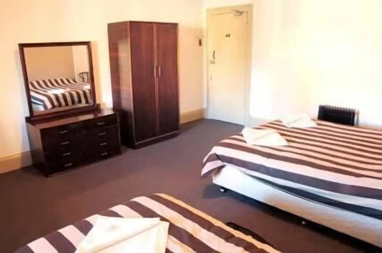 Standard Twin room with balcony