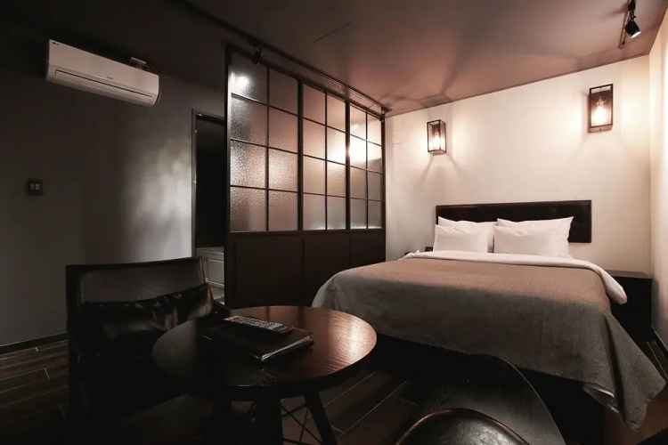 La Tree Hotel