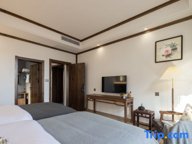 Standard Family room with balcony