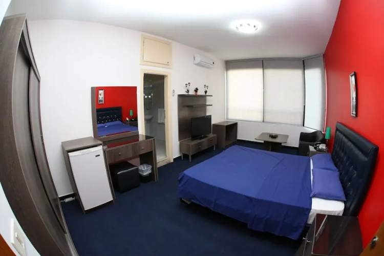 1 Bedroom Deluxe Double room with balcony