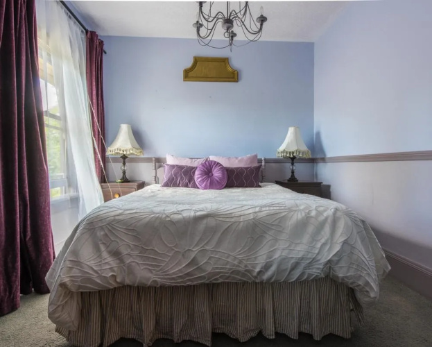 Oak Bay Guest House