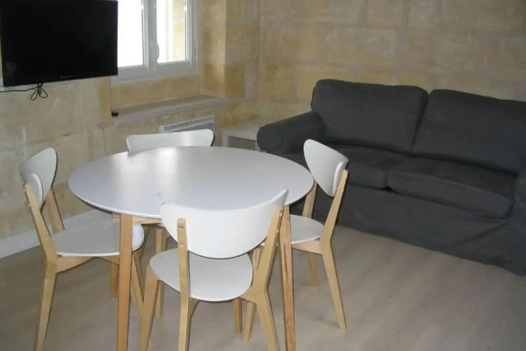 Grand studio à Bordeaux chartrons