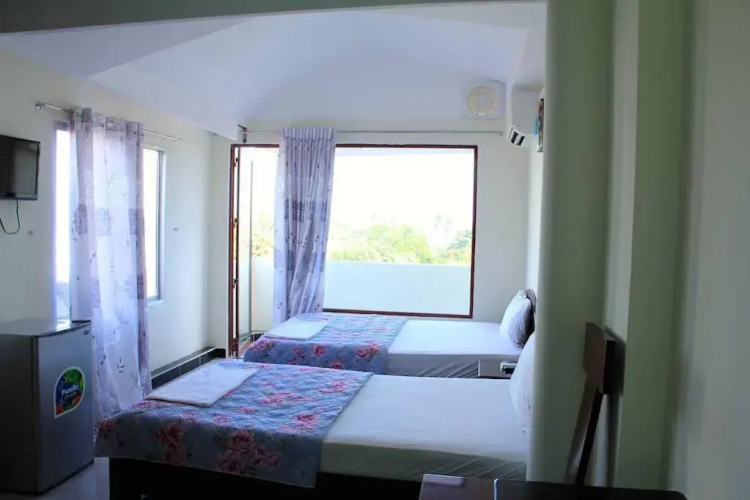 Hanhcafe Hotel