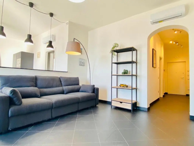 Sea View Apartment 5 mt from the beach