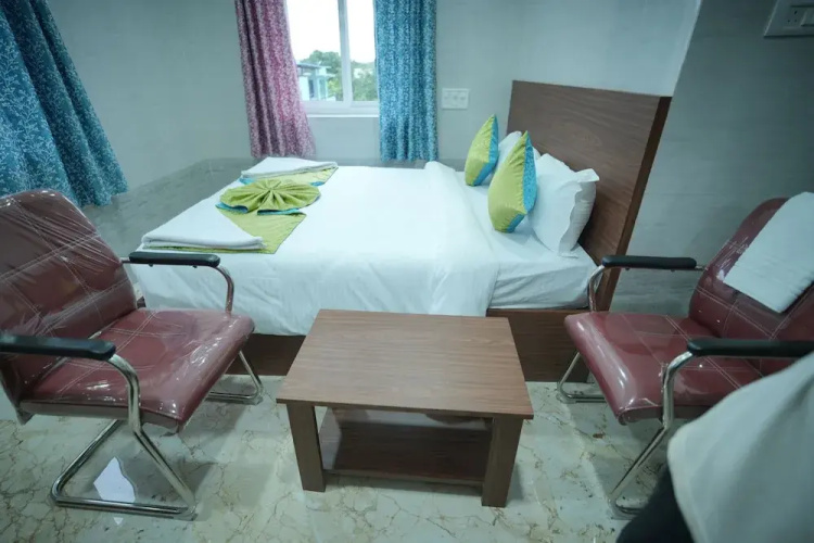 Hotel Mirka Plaza