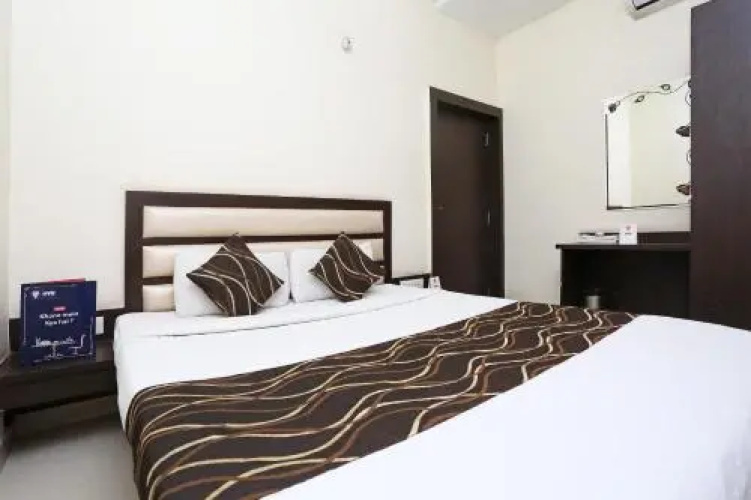 FabHotel Mezbaan