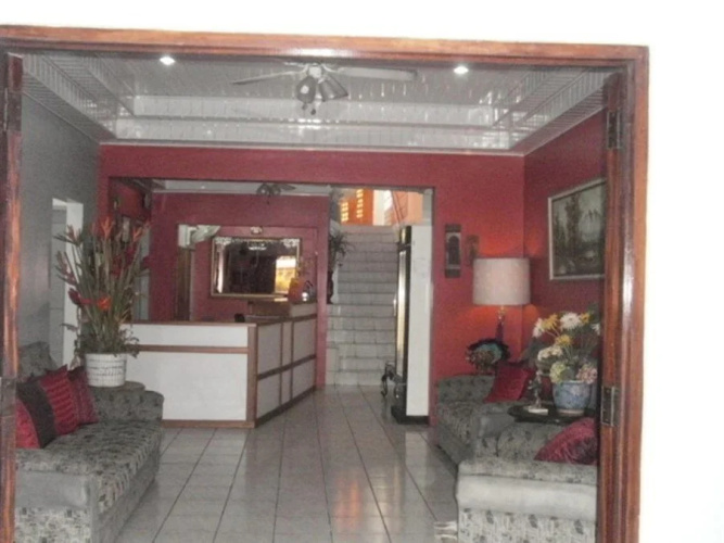 Monique's Guesthouse