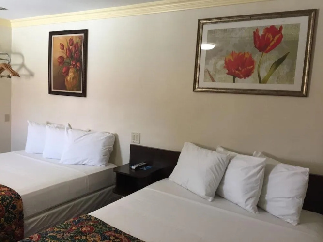 Mayfair Motel