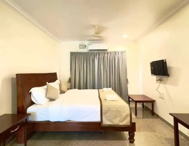 Economy Suite