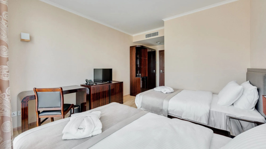 Lisi Hills HotelOver view