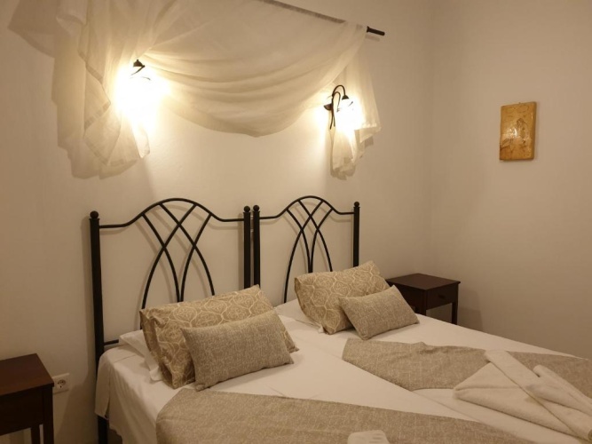 Standard Twin room with mountain view