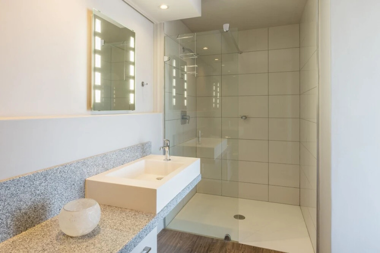 Legacy Presidential Suite
