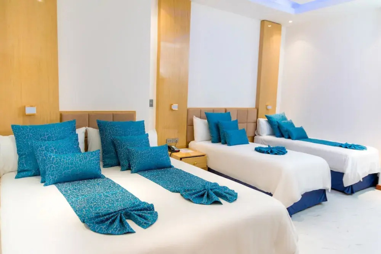 L'ver Hotel
