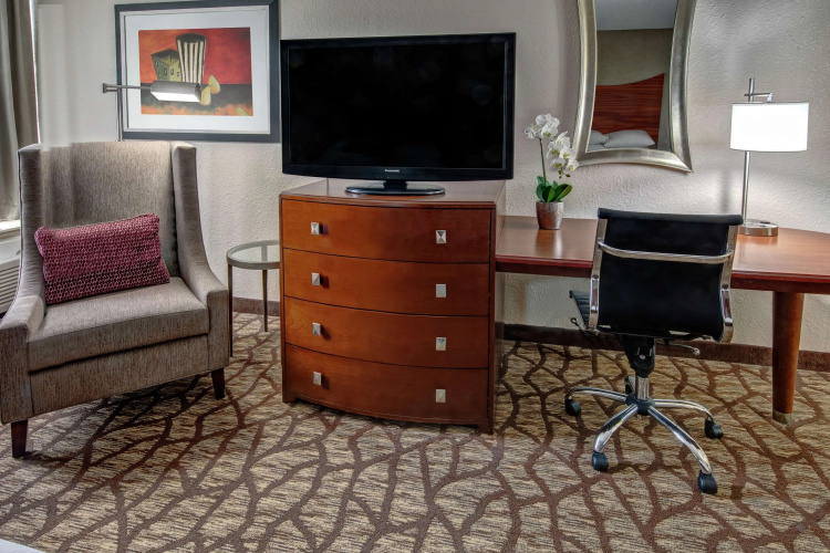 DoubleTree by Hilton Hotel Jackson