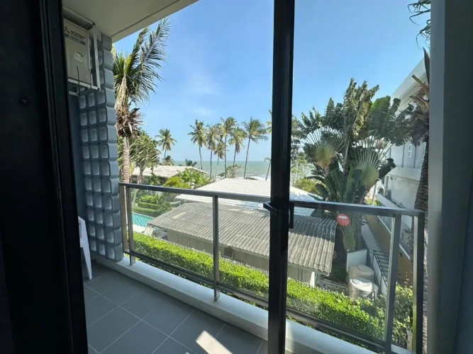 Standard Twin room with sea view