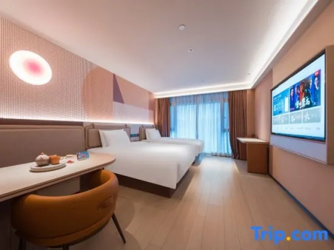 Deluxe Twin room with view