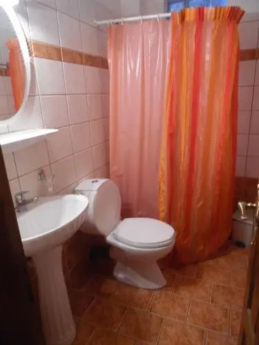 Elatos Rooms