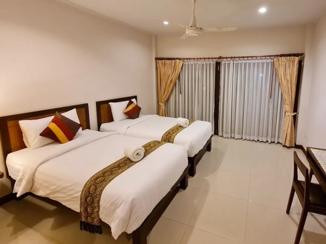 4 Bedrooms Family Villa