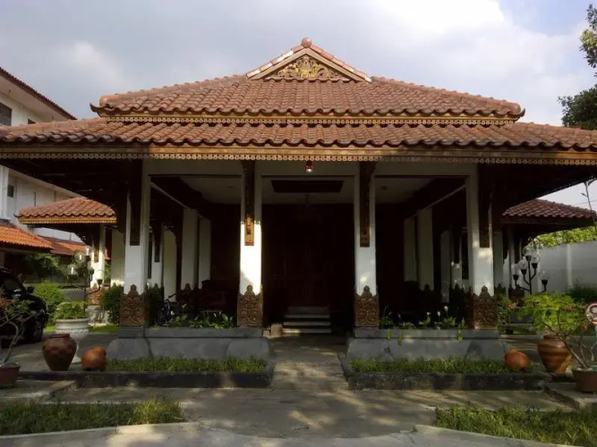 Lodging Hotel Sadinah