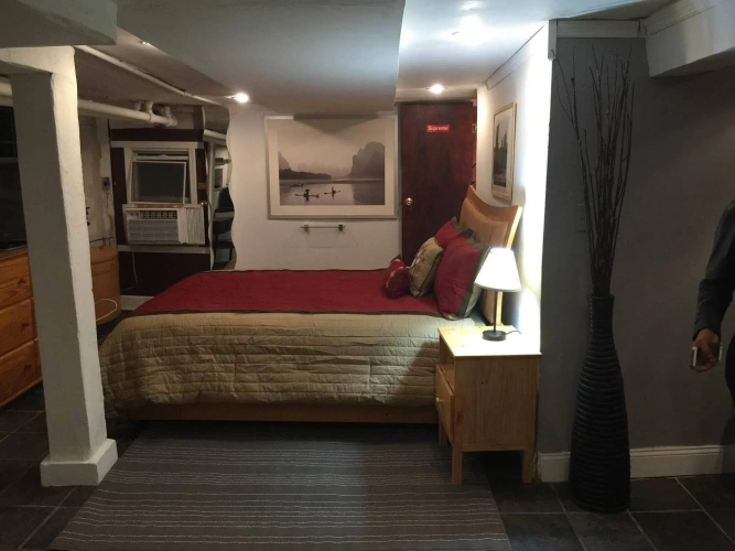 Guest rooms