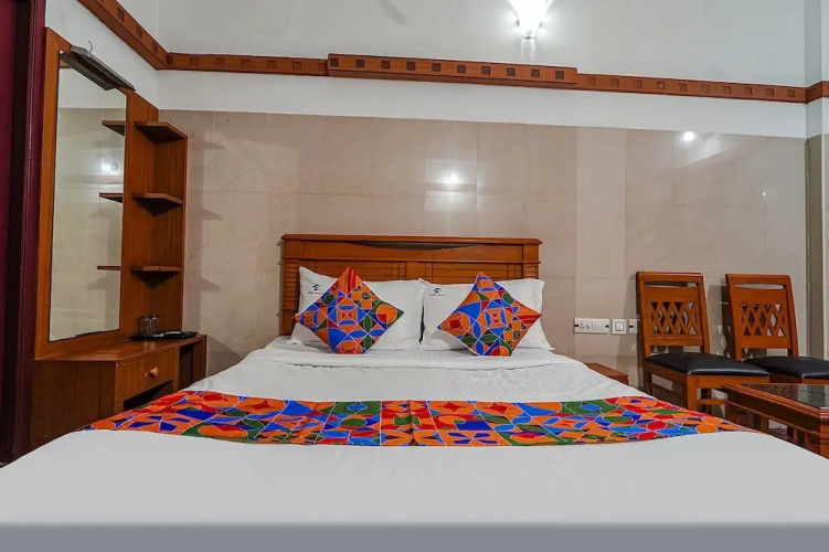 Fabhotel Skyry I