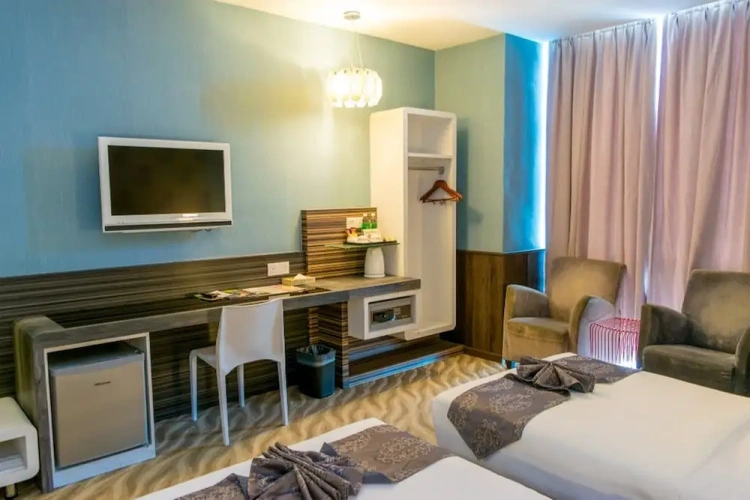 Premier Twin room