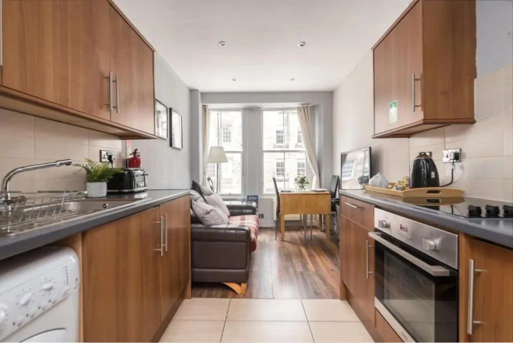 1 Bedroom Apartment