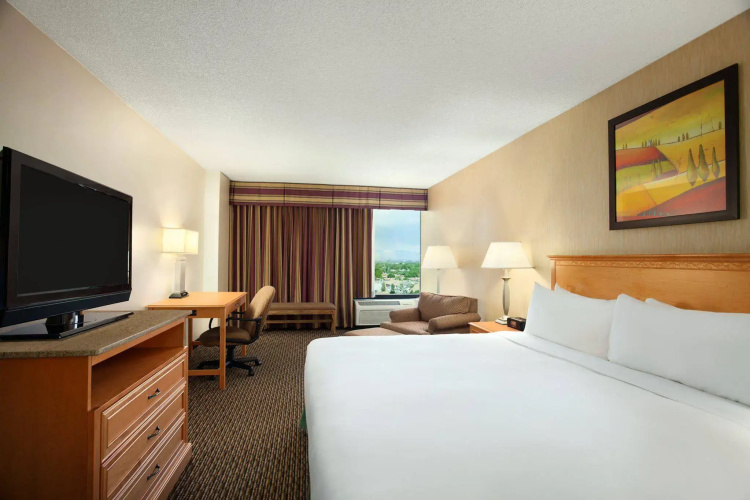 Radisson Hotel Denver - Aurora