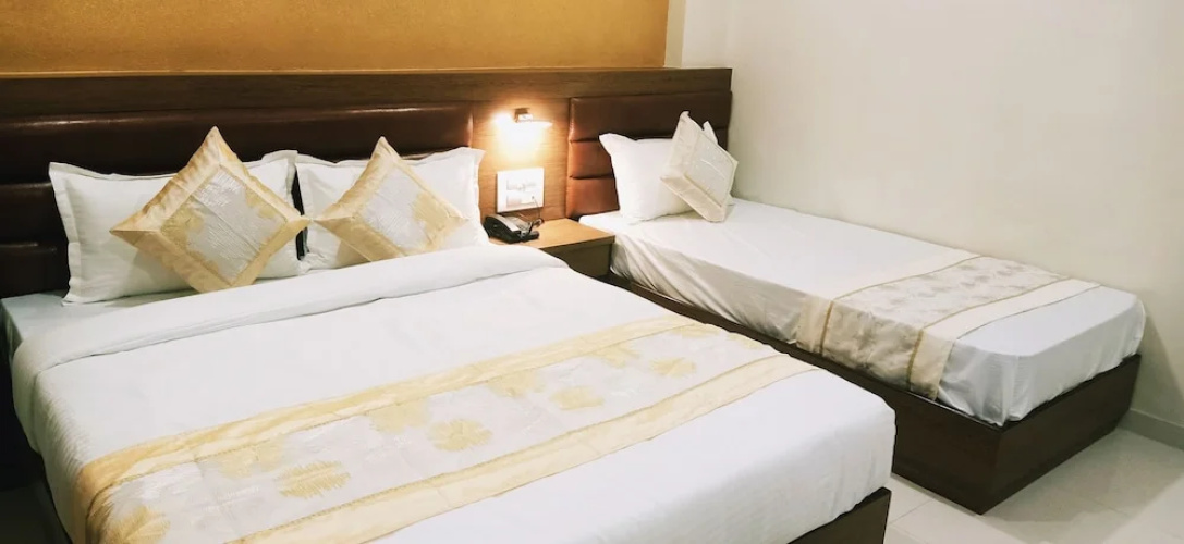 Deluxe Inn