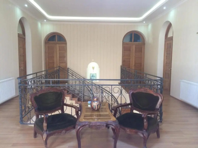 Max Hotel Gogi Alibegashvili