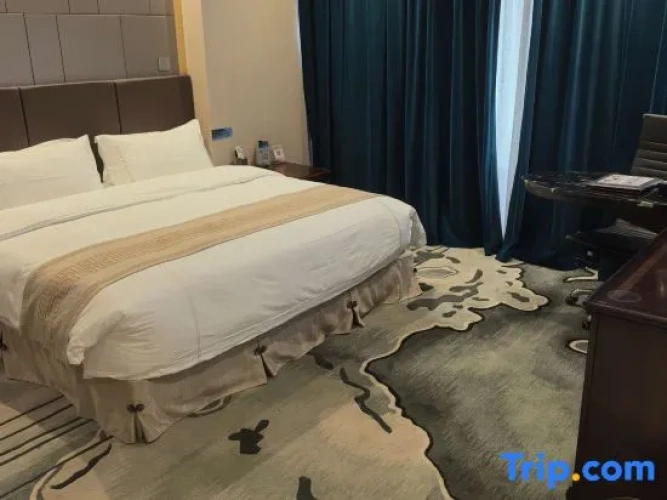 Deluxe Family Suite
