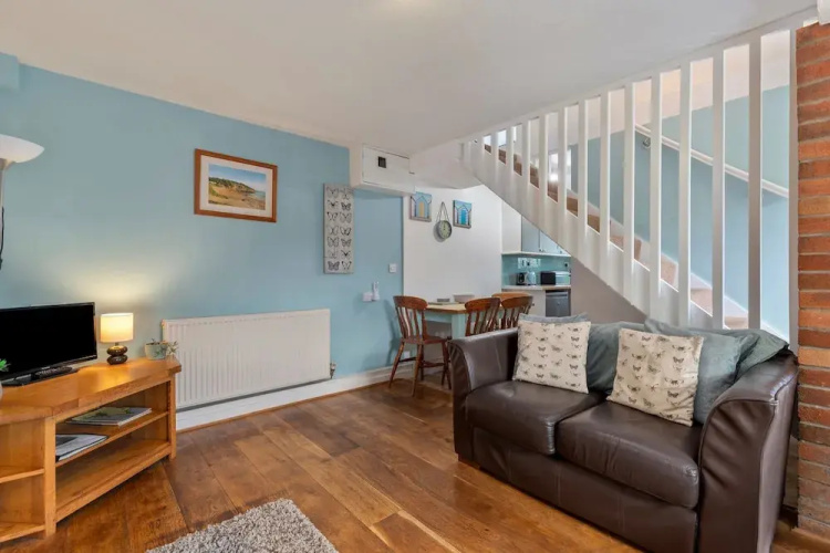 Clover at Gorslwyd - Sound Retreat