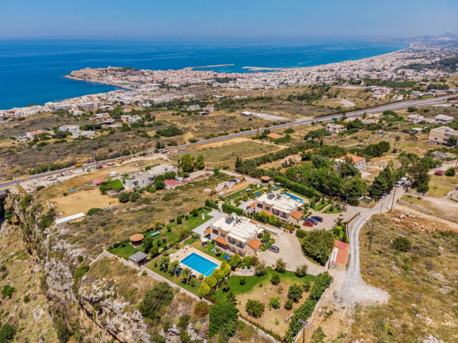 Knossos Estate Villas