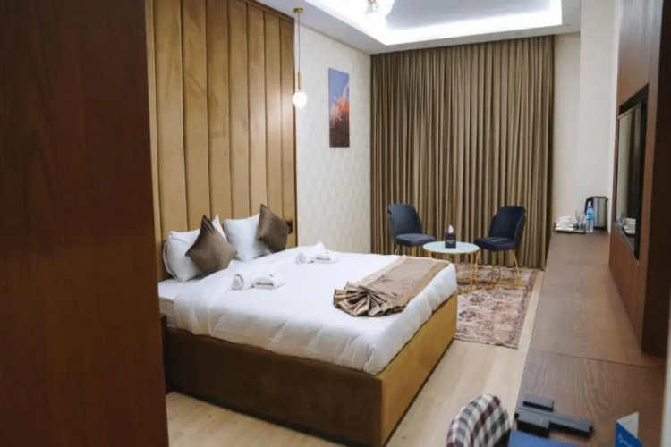 Blue Moon Hotel