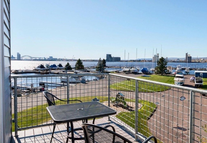 Quadruple Suite with harbour view